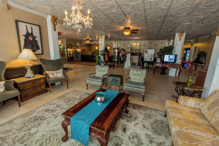 The Flanders Hotel