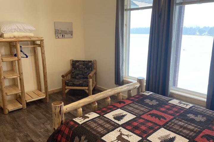 Keweenaw Waters Resort