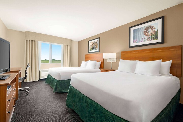 Room 21 of 38