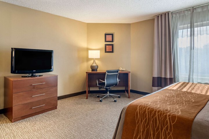 Room 12 of 32