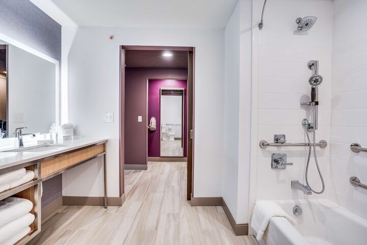 Room 14 of 41