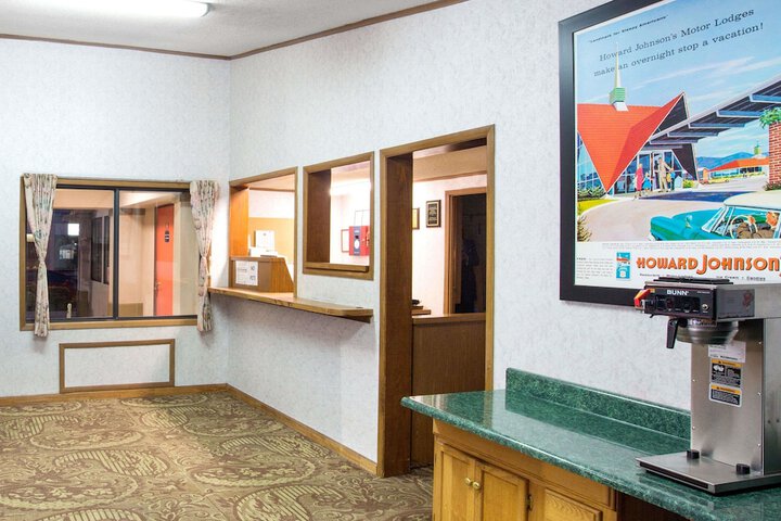Hotel Interior 4 of 18