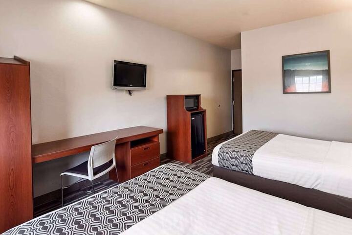 Room 10 of 24
