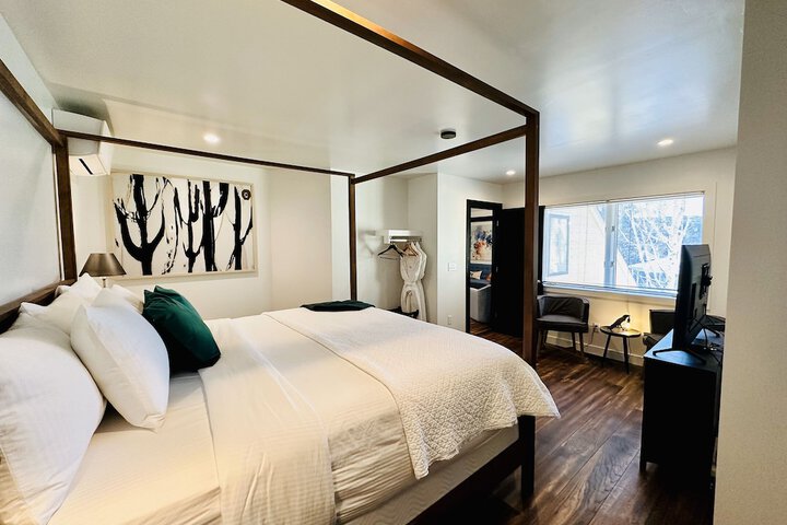 Bespoke Inn Flagstaff