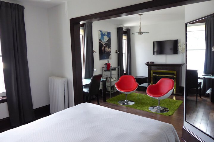 Room 50 of 74