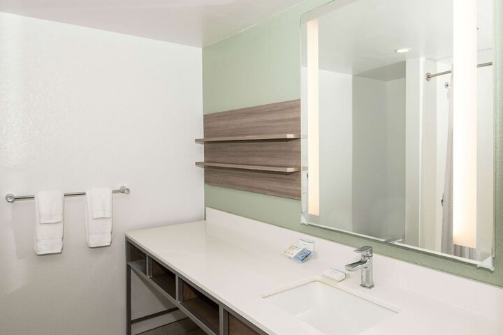 Room 18 of 56