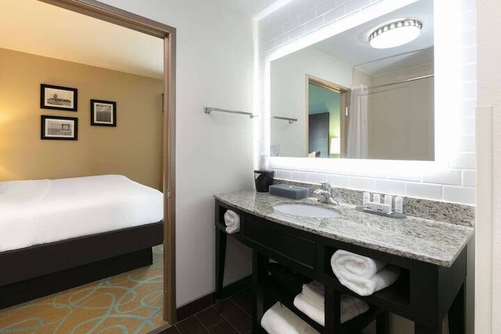Room 15 of 61