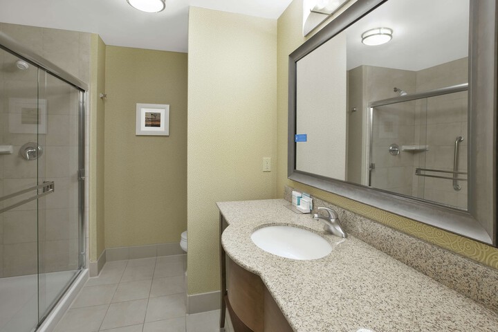 Room 9 of 25