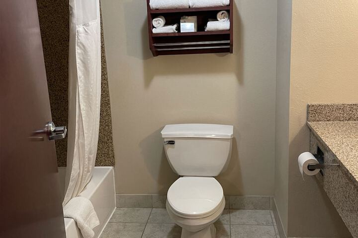 Room 12 of 41