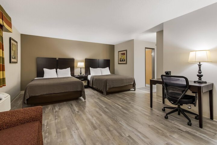 Econo Lodge Inn & Suites Yankton