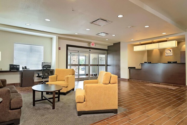 Hotel Interior 11 of 35