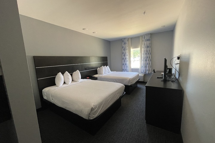 Room 48 of 59