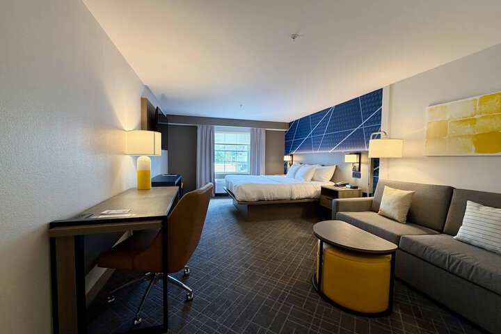 Comfort Inn & Suites Sturbridge - Brimfield