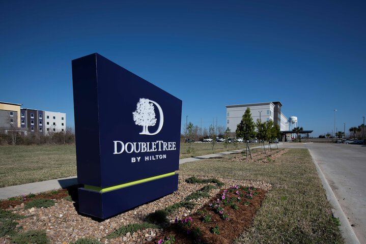 DoubleTree by Hilton Sulphur Lake Charles