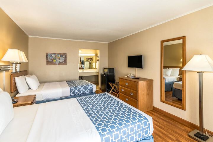 Room 10 of 31
