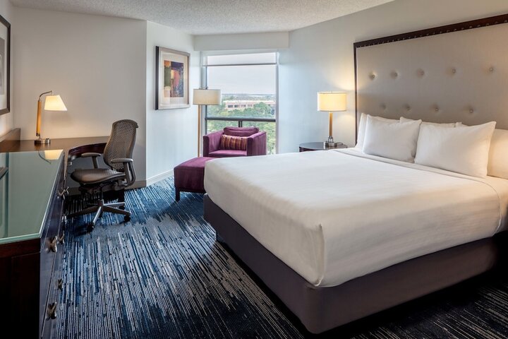 Room 21 of 49