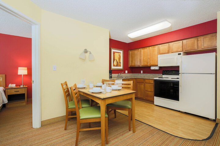 Room 21 of 26