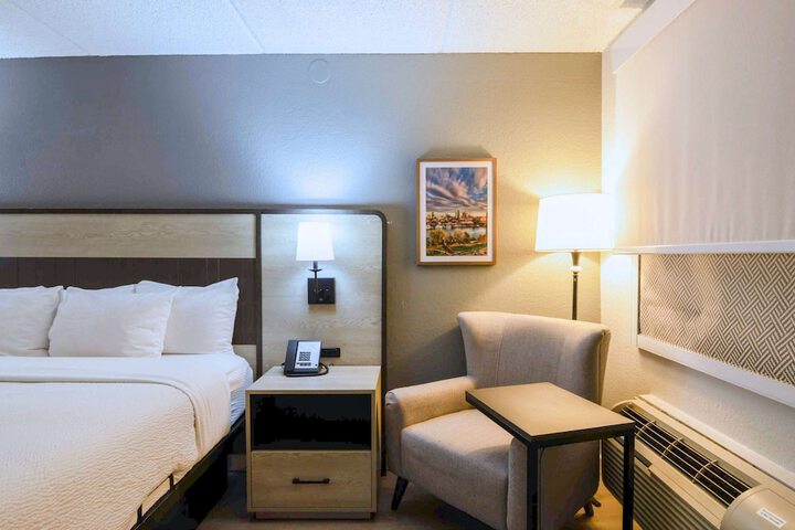 Room 14 of 46