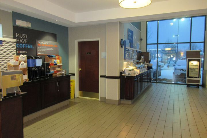 Breakfast/Coffee Service 54 of 63