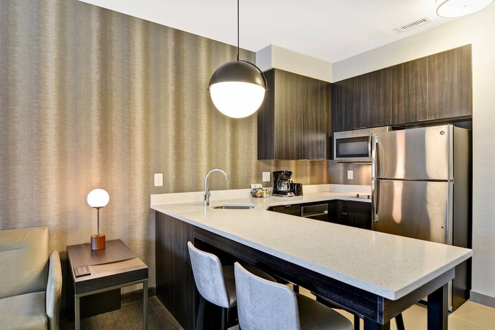 Residence Inn by Marriott Cleveland Airport / Middleburg Heights