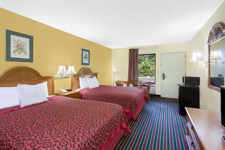 Room 14 of 16