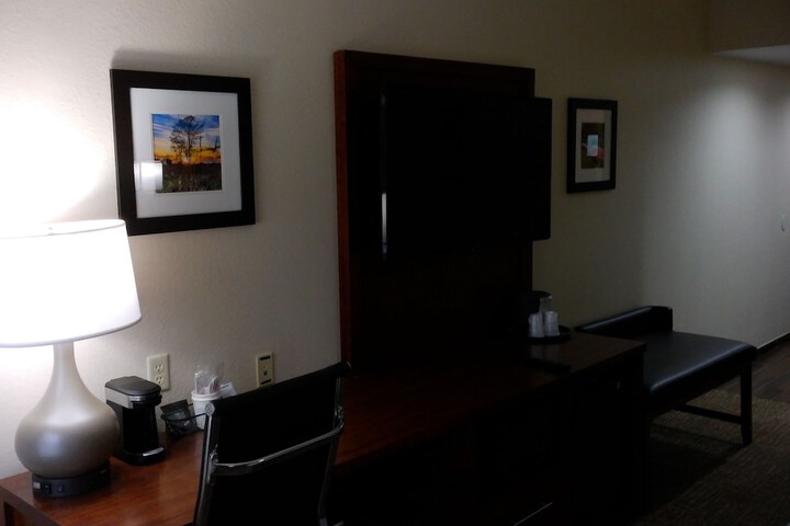 Room 11 of 27