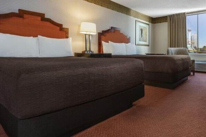 Room 14 of 38
