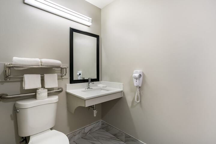Room 14 of 23