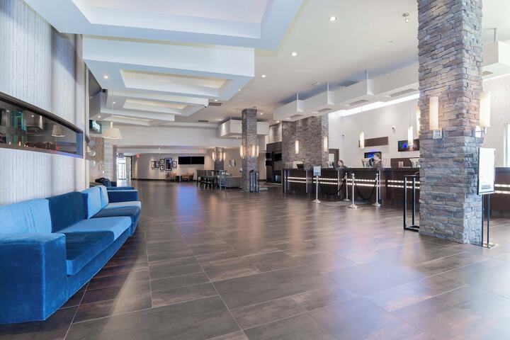 Sandman Signature Vancouver Airport Hotel & Resort