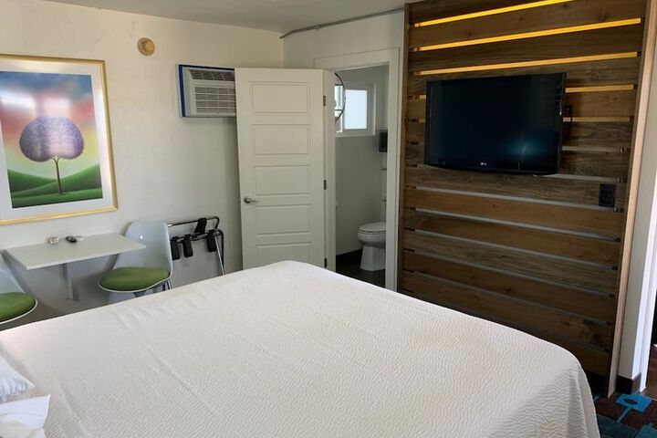 Room 20 of 44