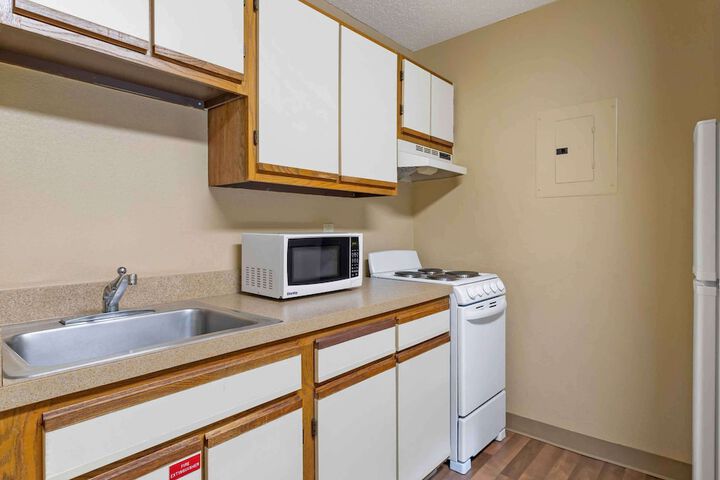 Room 9 of 25