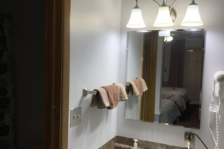 Room 43 of 67