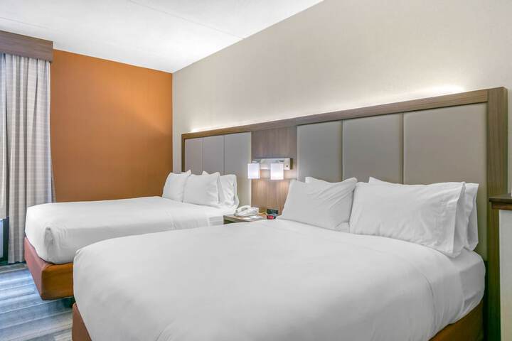Holiday Inn Express Hotel & Stes Mt. Arlington Rockaway Area by IHG