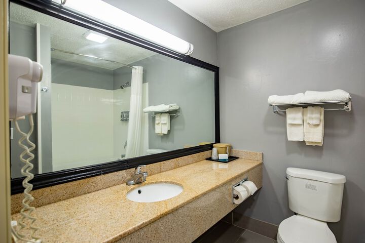 Room 14 of 15