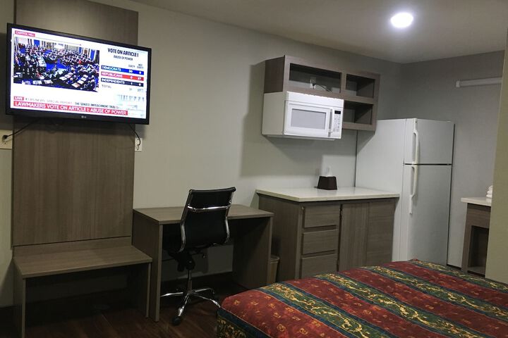Room 15 of 15
