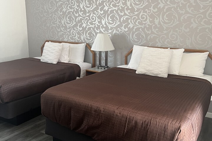 Room 45 of 65