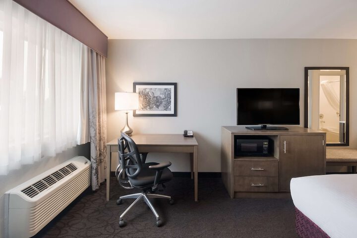 Room 15 of 41