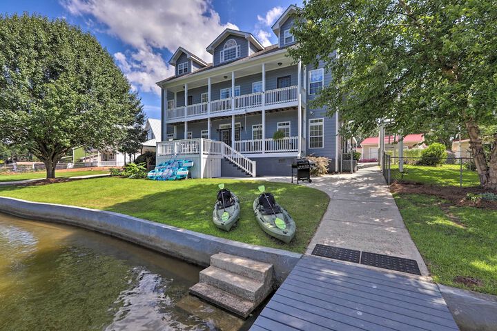 Waterfront Home on Jackson Lake w / Dock