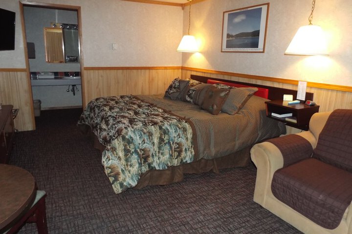 Room 12 of 24