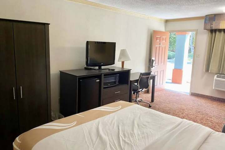 Room 12 of 15