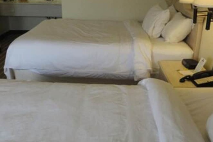 Room 12 of 37