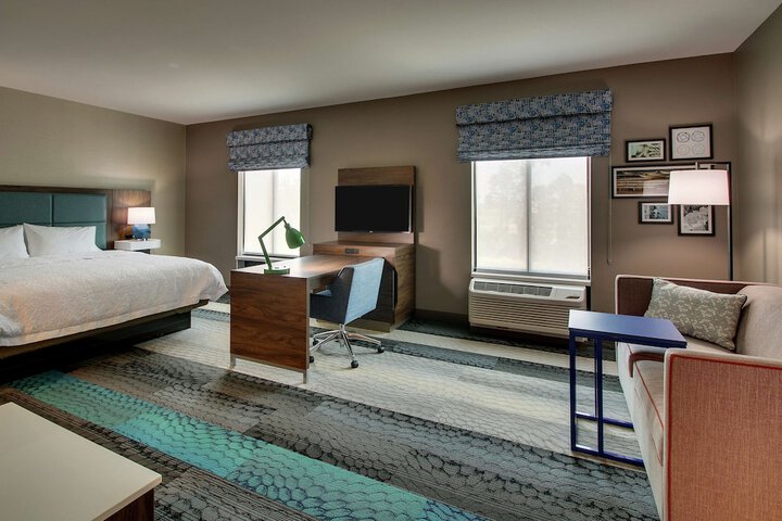 Room 16 of 60
