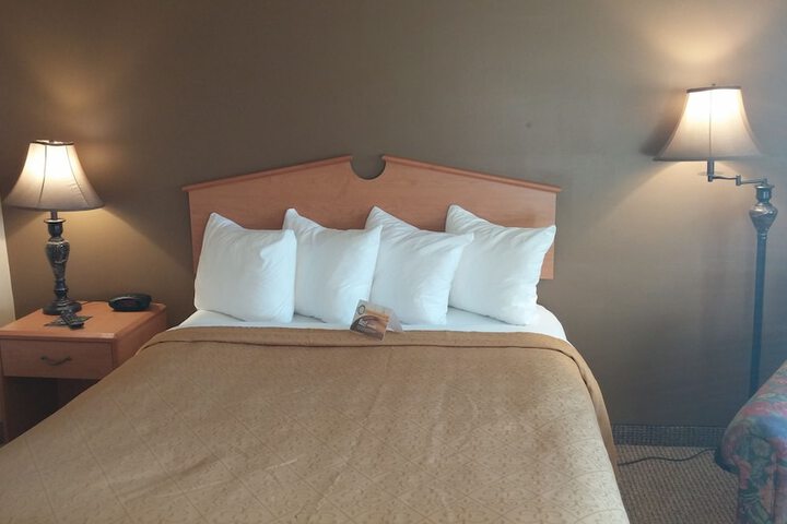 Room 40 of 76