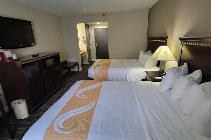 Room 14 of 24