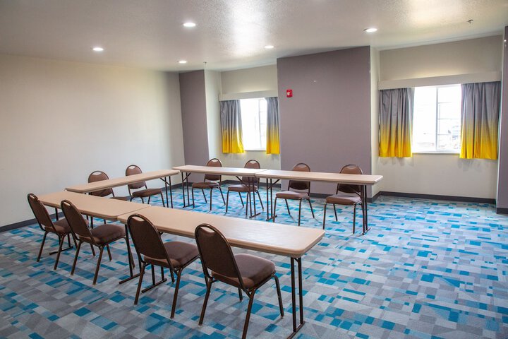 Microtel Inn & Suites by Wyndham Searcy