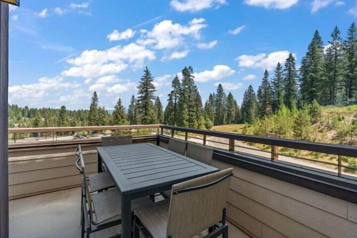 Tamarack Resort