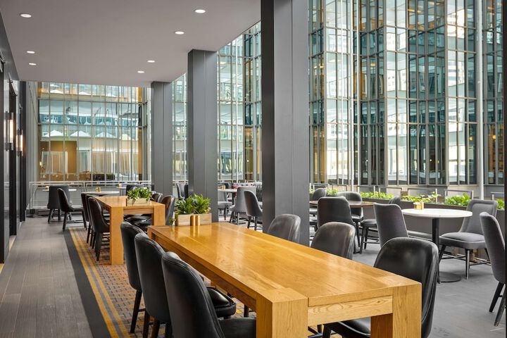The Marquette Hotel Curio Collection by Hilton
