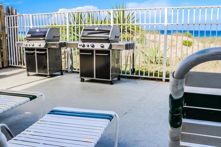 Berkshire Beach Club