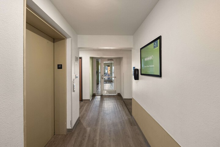 WoodSpring Suites Rockwall-East Dallas
