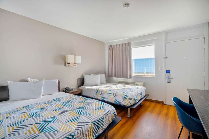 Room 33 of 41